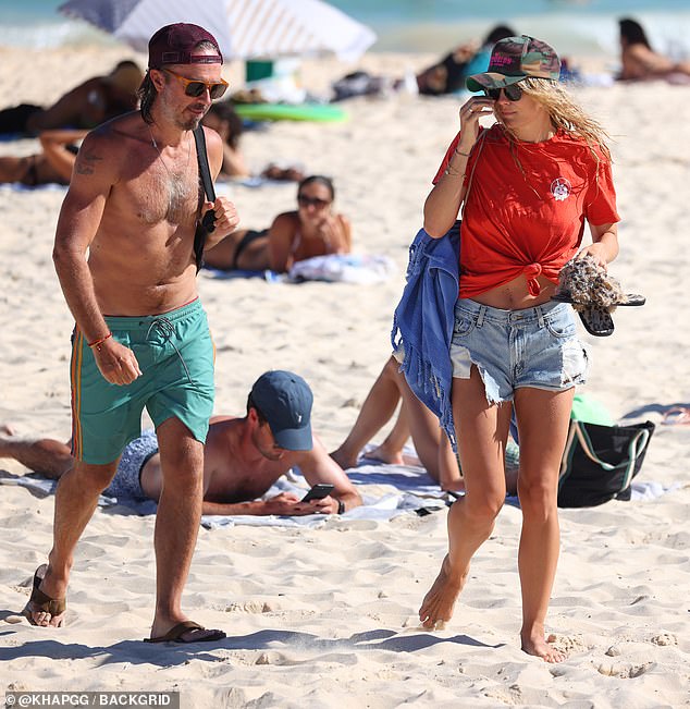 And they're off: Leila and the team later packed up their things and left the beach with their towels in hand